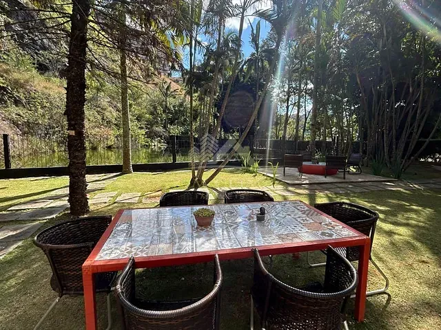 Apartamento 2 quartos e 1 banheiro, à venda, no bairro Cascatinha em Juiz de Fora