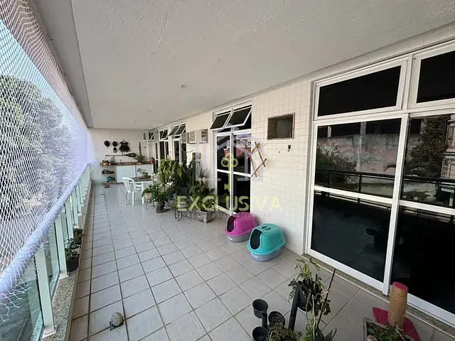Apartamento com 214m² 3 quartos e 3 banheiros, à venda, no bairro Jardim Guanabara em Rio de Janeiro