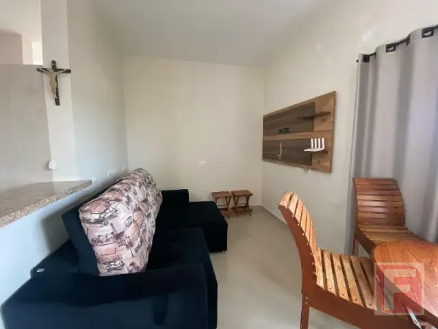 Apartamento 2 quartos e 1 banheiro, à venda ou para alugar, no bairro Centro em Itapoá