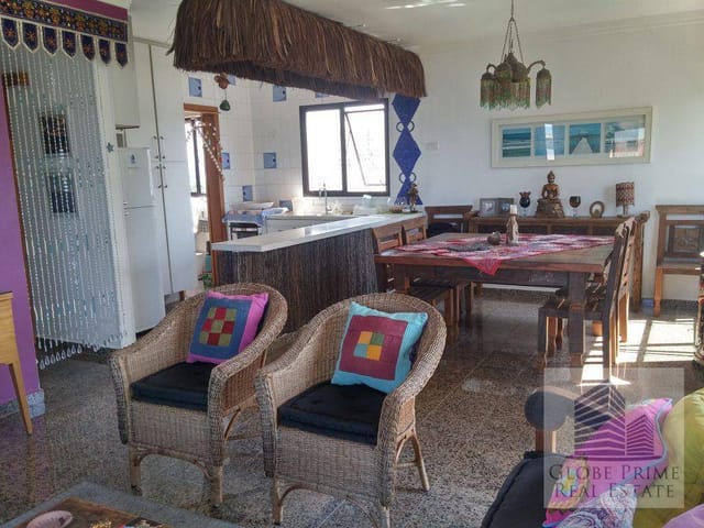 Apartamento 3 quartos e 2 banheiros, à venda ou para alugar, no bairro Vila Alzira em Guarujá