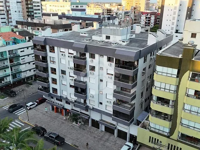 Apartamento com 76m² 2 quartos e 2 banheiros, à venda, no bairro Centro em Capão da Canoa