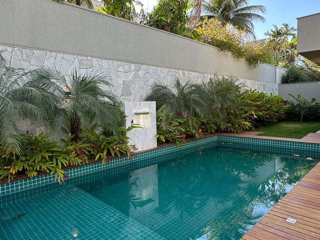 Casa com 777m² 5 quartos e 7 banheiros, à venda, no bairro Loteamento Alphaville Residencial em Goiânia