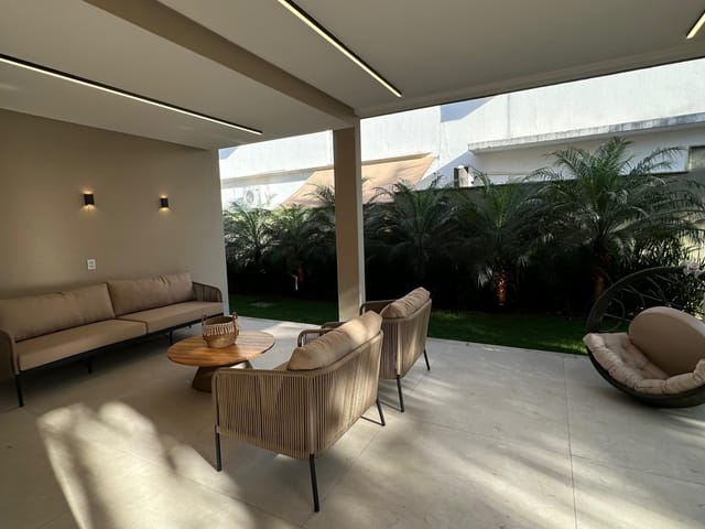 Casa com 777m² 5 quartos e 7 banheiros, à venda, no bairro Loteamento Alphaville Residencial em Goiânia
