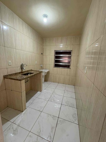 Apartamento 1 quarto e 1 banheiro, para alugar, no bairro Cascadura em Rio de Janeiro