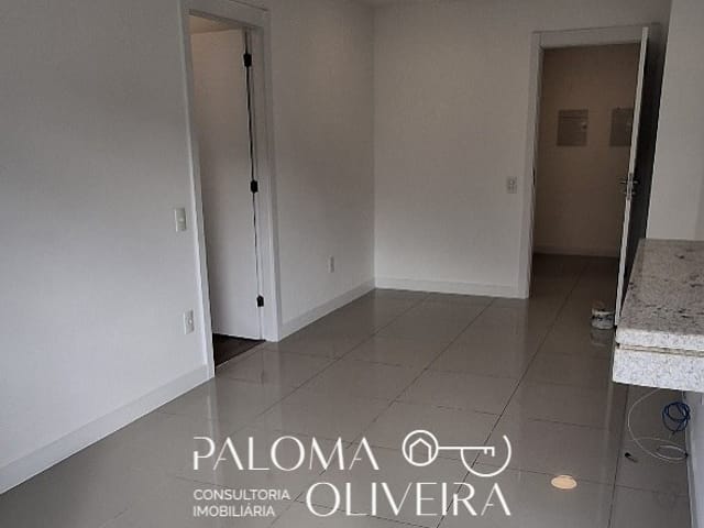 Apartamento 2 quartos e 1 banheiro, para alugar, no bairro Barra da Tijuca em Rio de Janeiro