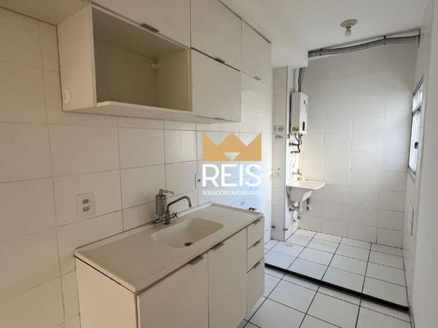 Apartamento com 48m² 2 quartos e 1 banheiro, à venda ou para alugar, no bairro Campo Grande em Rio de Janeiro