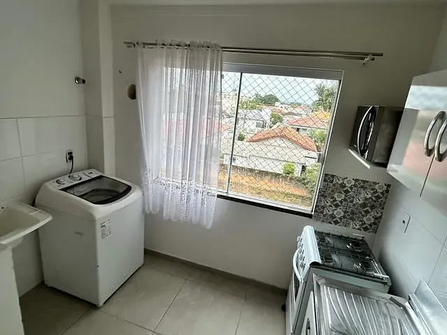 Apartamento 2 quartos e 1 banheiro, para alugar, no bairro Joaia em Tijucas