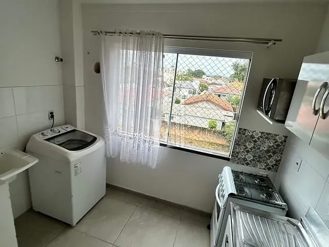 Apartamento 2 quartos e 1 banheiro, para alugar, no bairro Joaia em Tijucas