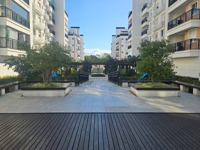 Apartamento com 90m² 2 quartos e 3 banheiros, para alugar, no bairro Abraão em Florianópolis