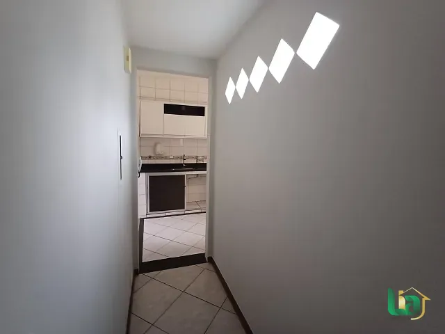 Apartamento 2 quartos e 1 banheiro, para alugar, no bairro Barra em Muriaé