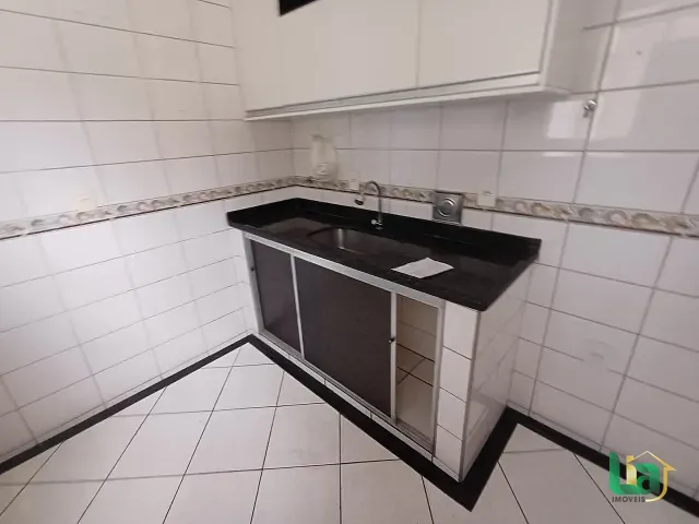 Apartamento 2 quartos e 1 banheiro, para alugar, no bairro Barra em Muriaé
