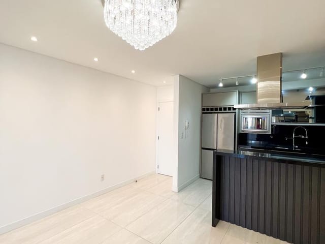 Apartamento 3 quartos e 1 banheiro, à venda, no bairro Estreito em Florianópolis