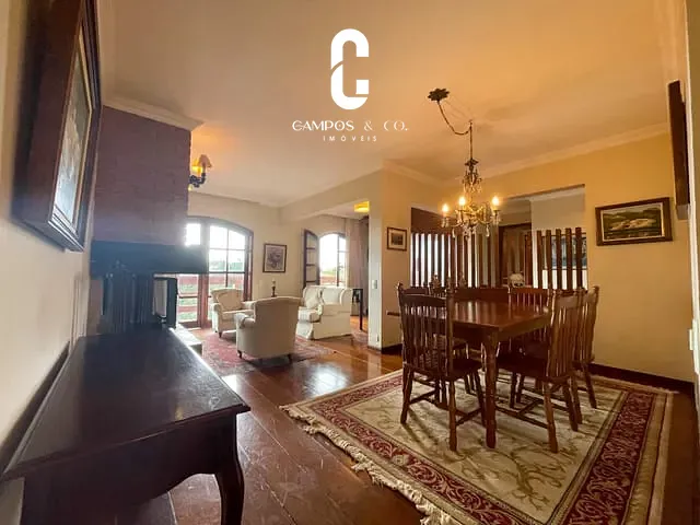 Apartamento com 340m² 4 quartos e 7 banheiros, à venda, no bairro Colinas de Capivari em Campos do Jordão