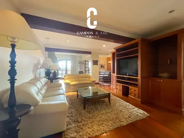 Apartamento com 340m² 4 quartos e 7 banheiros, à venda, no bairro Colinas de Capivari em Campos do Jordão