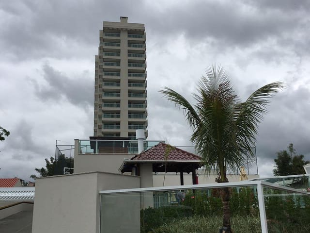 Apartamento 2 quartos e 2 banheiros, à venda, no bairro ARMAÇÃO em Penha