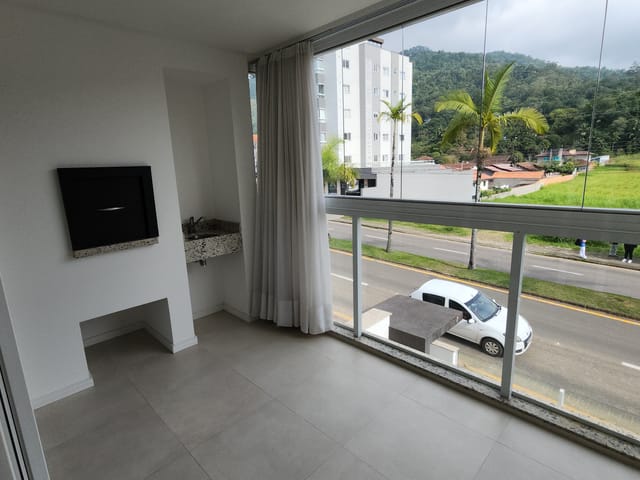 Apartamento 3 quartos e 3 banheiros, para alugar, no bairro Centro em Pomerode