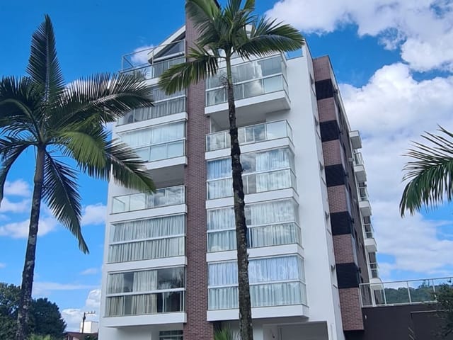 Apartamento 3 quartos e 3 banheiros, para alugar, no bairro Centro em Pomerode