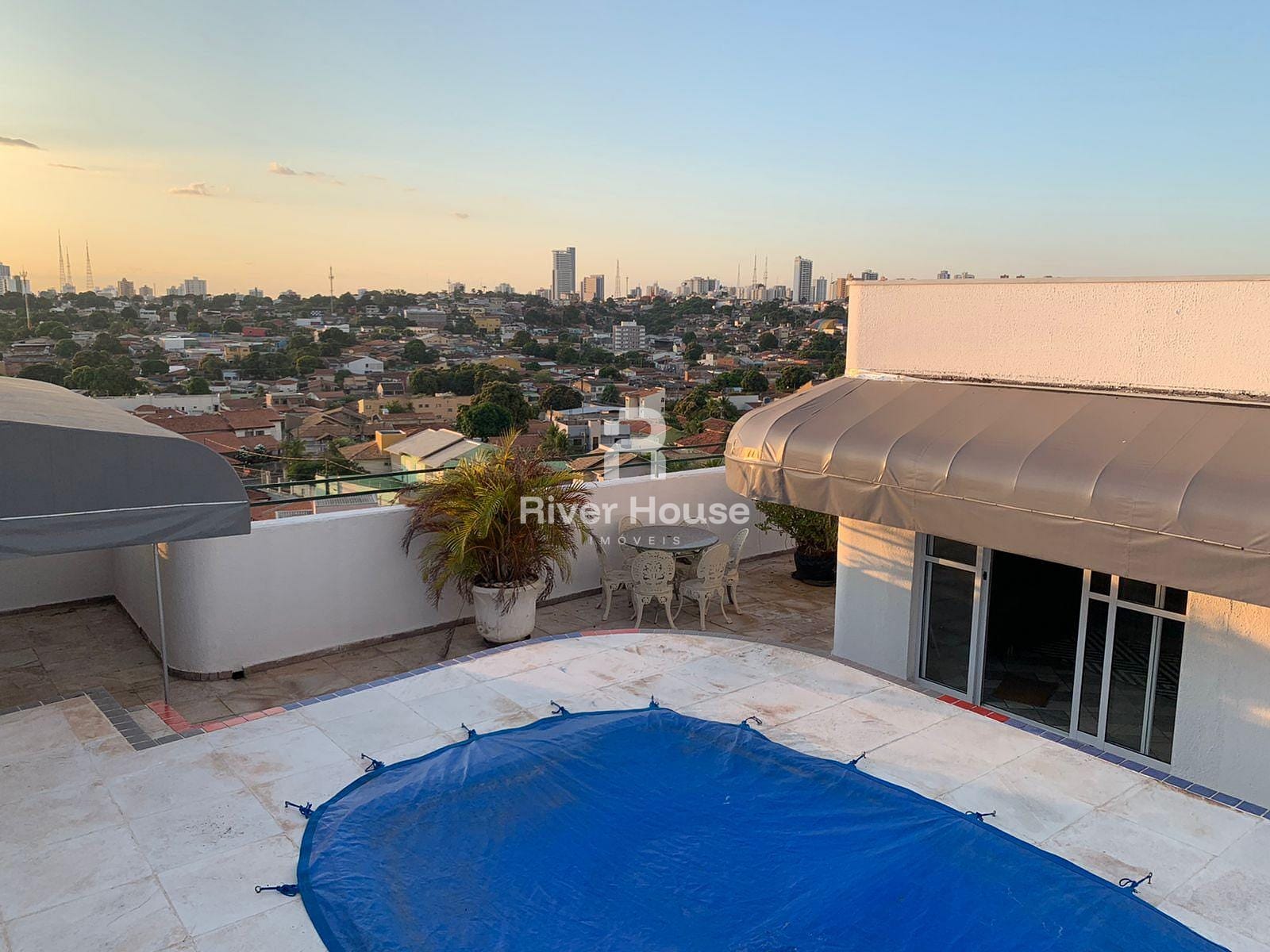 Apartamento, 4 quartos, 332 m² - Foto 1