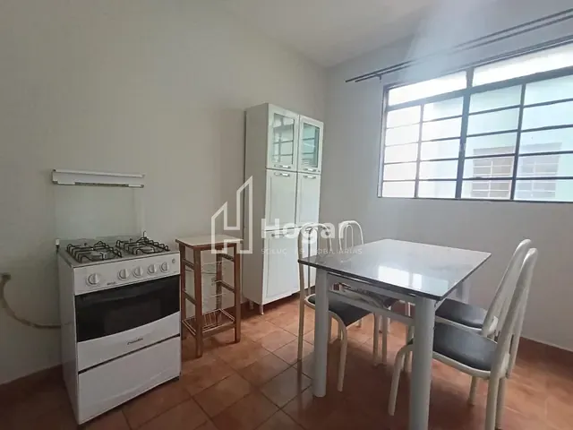 Apartamento 1 quarto e 1 banheiro, para alugar, no bairro Centro em Londrina