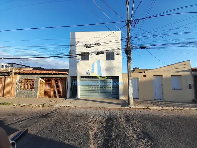 Apartamento 2 quartos e 1 banheiro, para alugar, no bairro Guarani em Vitória da Conquista