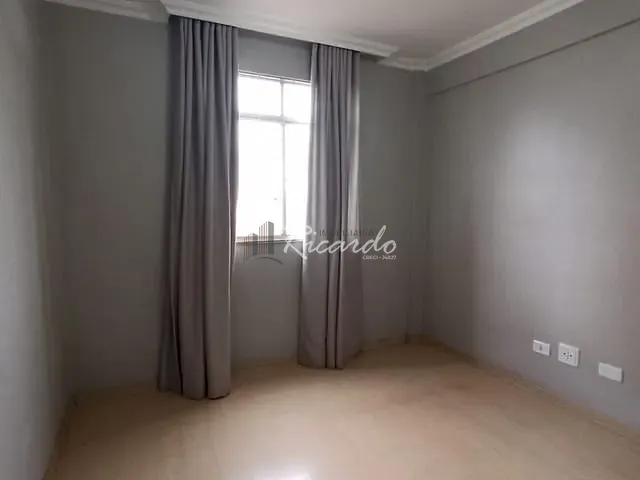 Apartamento com 92m² 2 quartos e 2 banheiros, para alugar, no bairro Centro em Arapongas