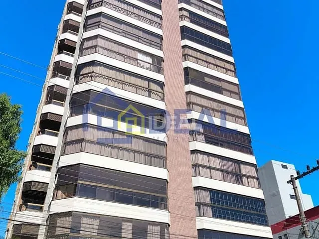 Apartamento 3 quartos e 2 banheiros, para alugar, no bairro Centro em Concórdia