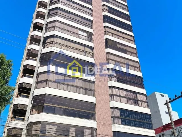 Apartamento 3 quartos e 2 banheiros, para alugar, no bairro Centro em Concórdia