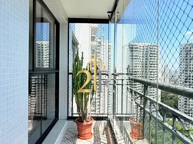 Apartamento 4 quartos e 6 banheiros, à venda, no bairro Santo Amaro em São Paulo