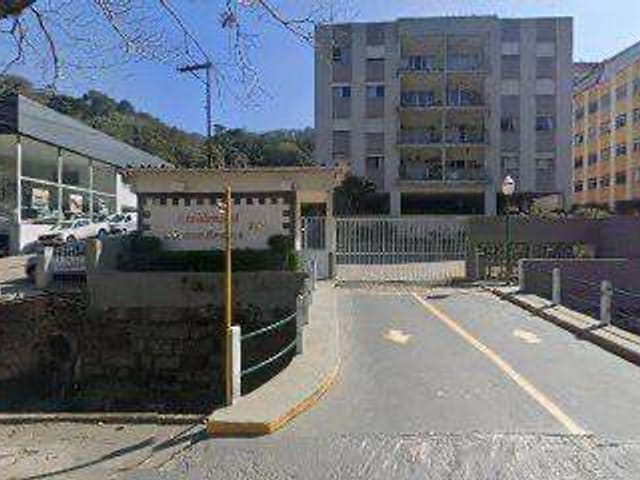 Apartamento 2 quartos e 2 banheiros, à venda, no bairro Coronel Veiga em Petrópolis