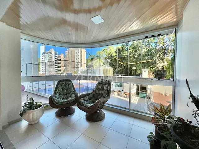 Apartamento com 324m² 3 quartos e 4 banheiros, à venda, no bairro Jardim Blumenau em Blumenau