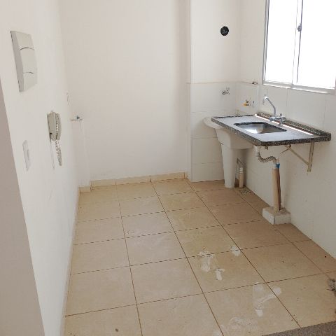 Apartamento 2 quartos e 1 banheiro, à venda, no bairro Atlântica em Rio das Ostras
