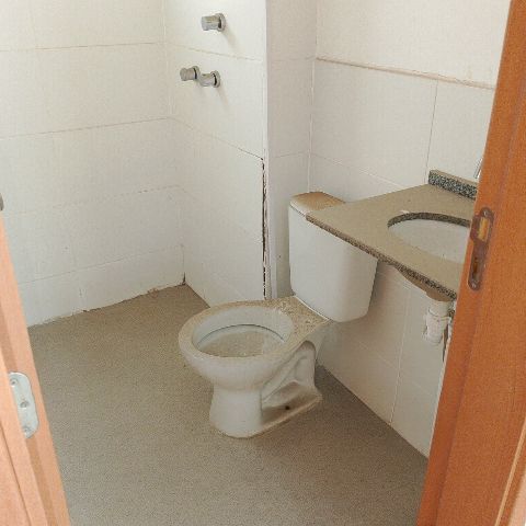 Apartamento 2 quartos e 1 banheiro, à venda, no bairro Atlântica em Rio das Ostras