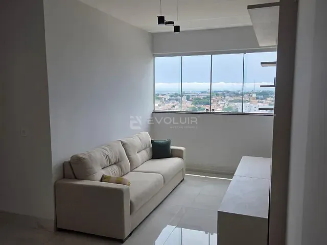 Apartamento 3 quartos e 2 banheiros, para alugar, no bairro Setor Pedro Ludovico em Goiânia