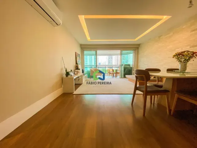 Apartamento com 157m² 4 quartos e 3 banheiros, à venda, no bairro Barra da Tijuca em Rio de Janeiro