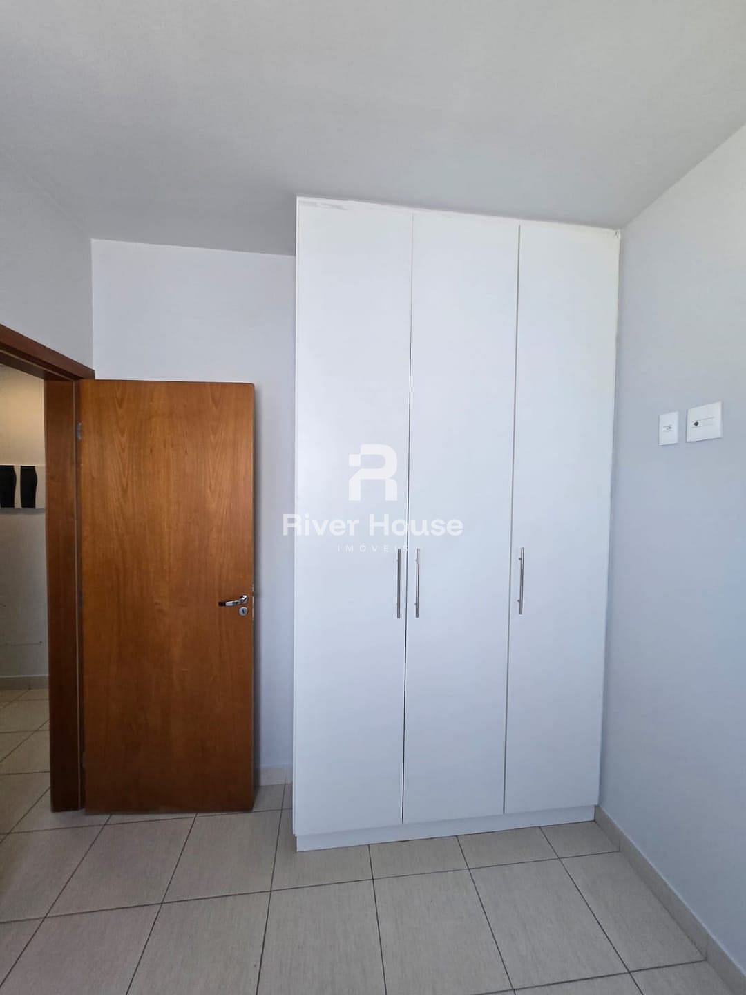 Apartamento para alugar com 3 quartos, 77m² - Foto 5