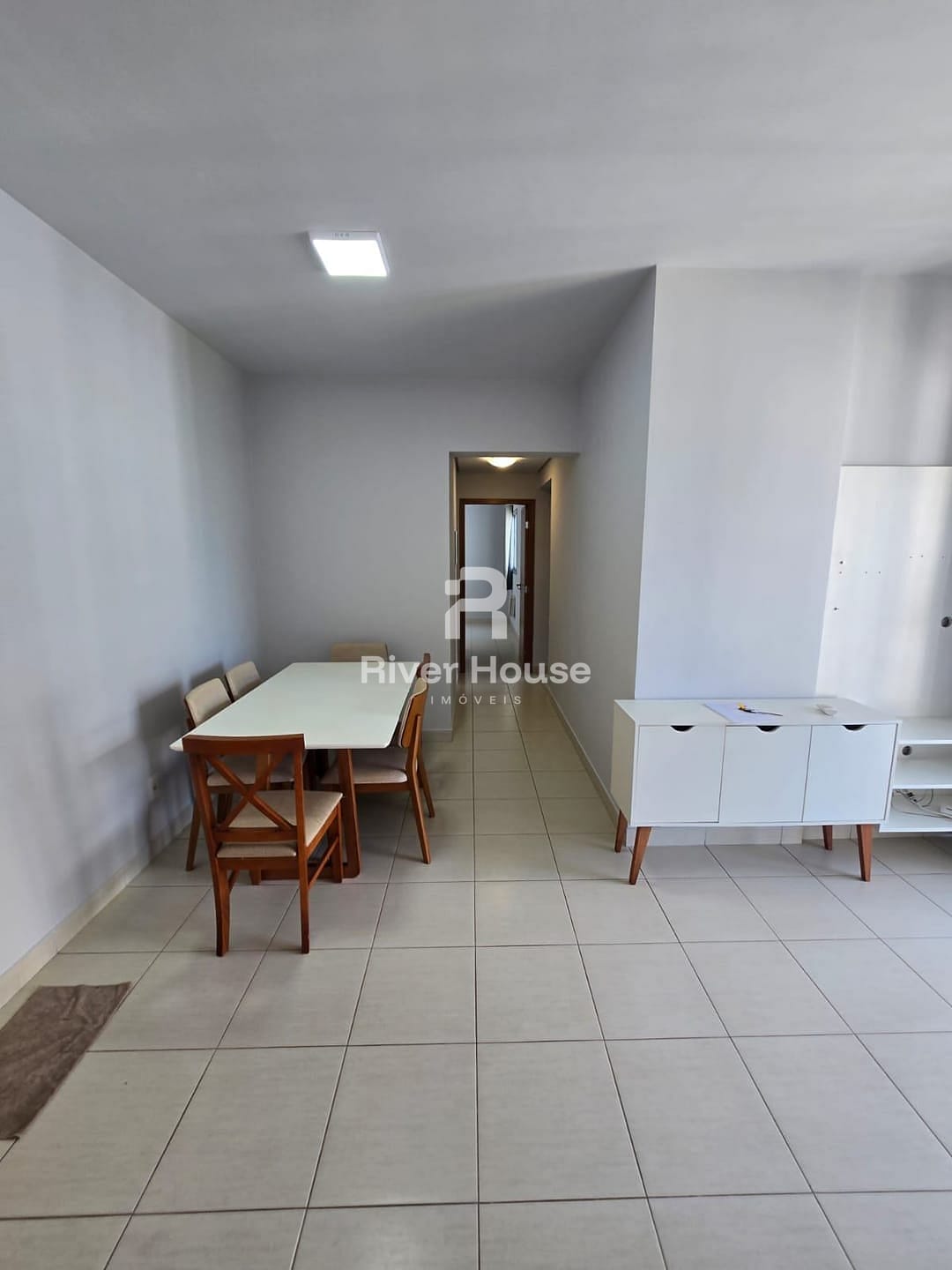 Apartamento para alugar com 3 quartos, 77m² - Foto 4