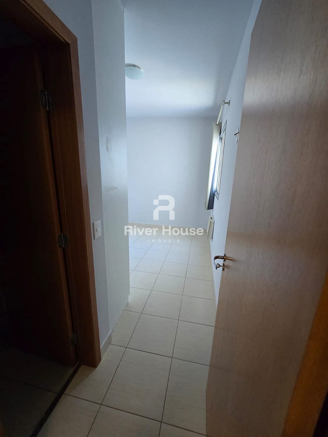 Apartamento para alugar com 3 quartos, 77m² - Foto 12
