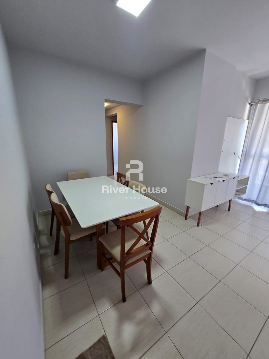 Apartamento para alugar com 3 quartos, 77m² - Foto 3