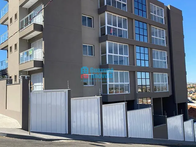 Apartamento com 104m² 3 quartos e 2 banheiros, à venda, no bairro Parque do Lago em Guaxupé