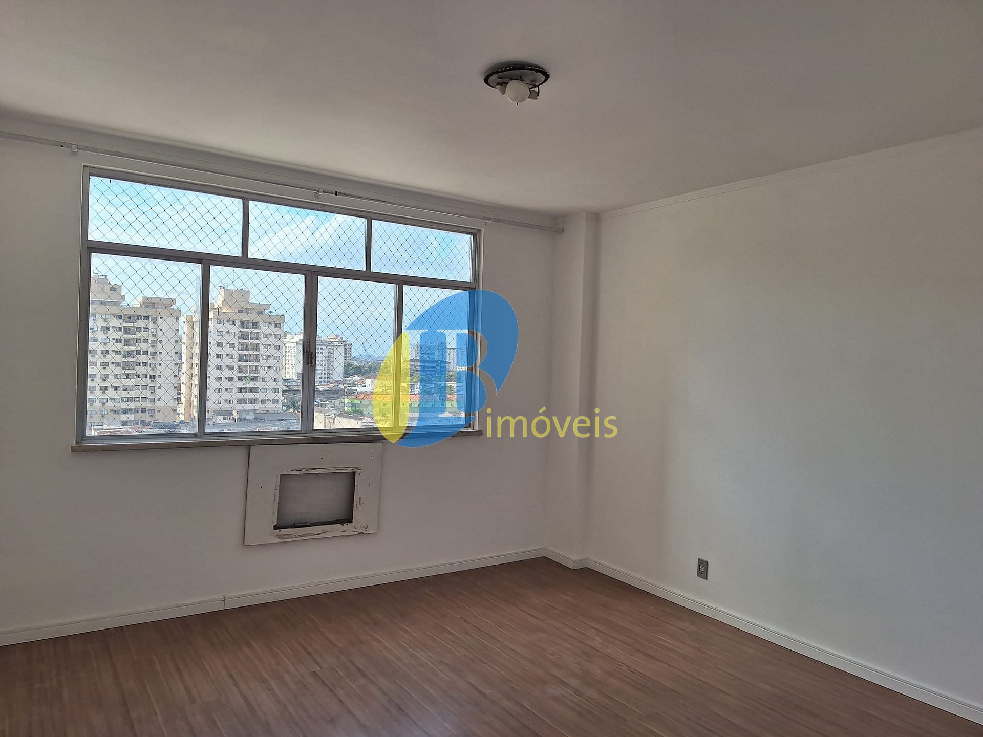 Apartamento para alugar com 2 quartos, 76m² - Foto 8