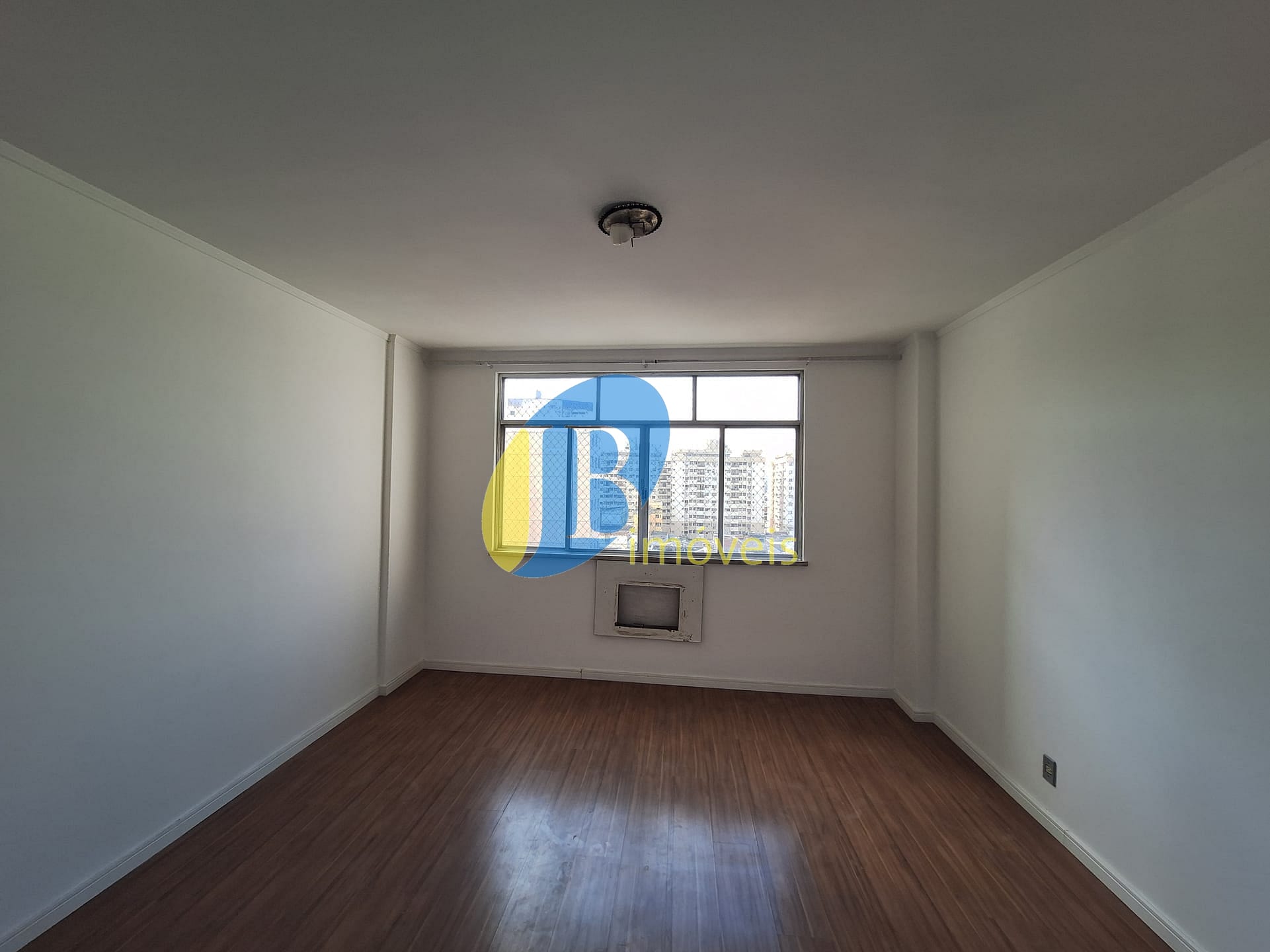 Apartamento para alugar com 2 quartos, 76m² - Foto 9