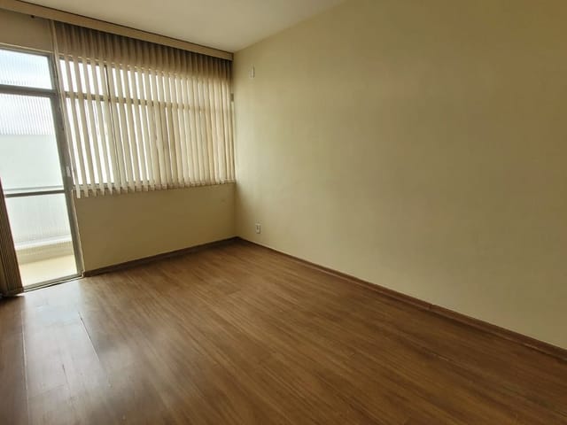 Apartamento com 68m² 2 quartos e 1 banheiro, à venda, no bairro Vila Valqueire em Rio de Janeiro