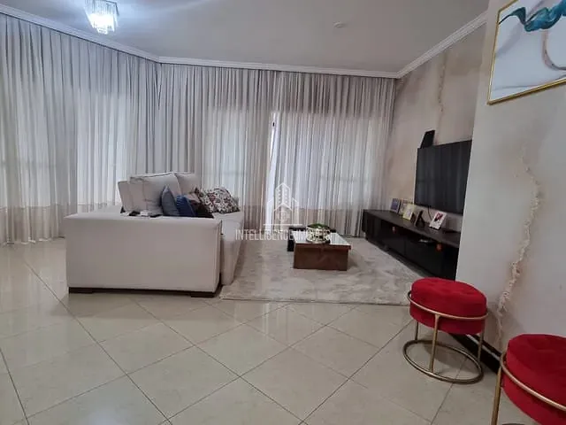 Apartamento 3 quartos e 2 banheiros, à venda, no bairro São Mateus em Cuiabá