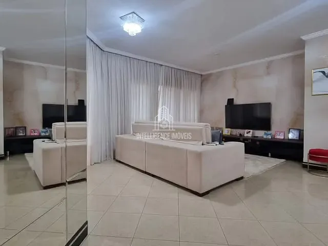 Apartamento 3 quartos e 2 banheiros, à venda, no bairro São Mateus em Cuiabá