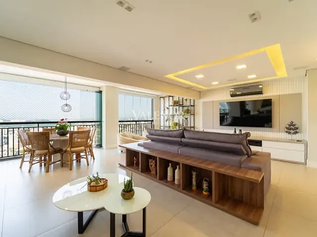 Apartamento com 264m² 3 quartos e 6 banheiros, à venda, no bairro Anhangabaú em Jundiaí