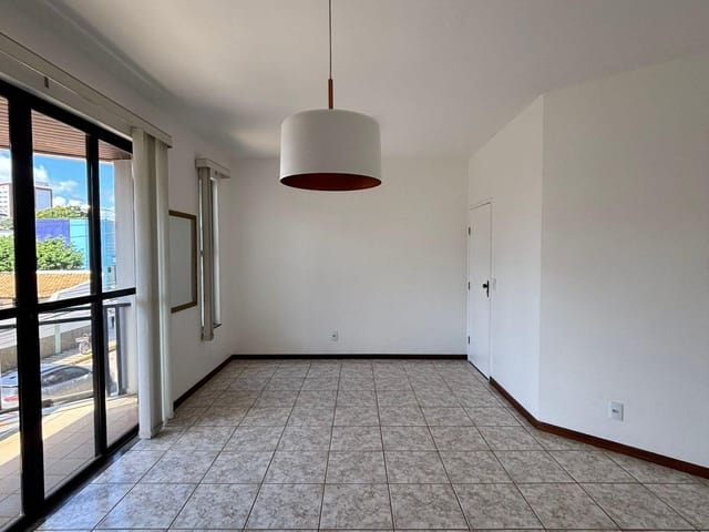 Apartamento 2 quartos e 2 banheiros, para alugar, no bairro CENTRO em Itaperuna