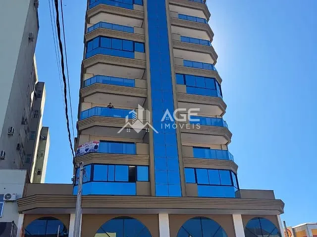 Apartamento com 215m² 3 quartos e 2 banheiros, à venda, no bairro Centro em Erechim
