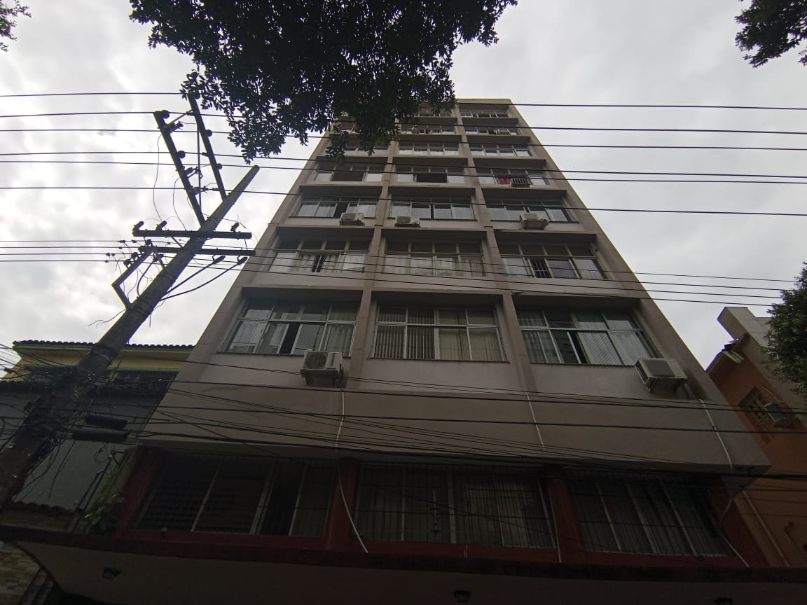 https://static.arboimoveis.com.br/AP0036_ALEXMO/apartamentoavendacentrovitoriaes_1626285046618.jpg
