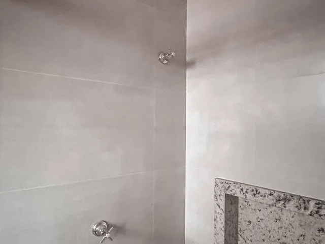 Apartamento 2 quartos e 2 banheiros, para alugar, no bairro Setor Norte Ferroviário em Goiânia