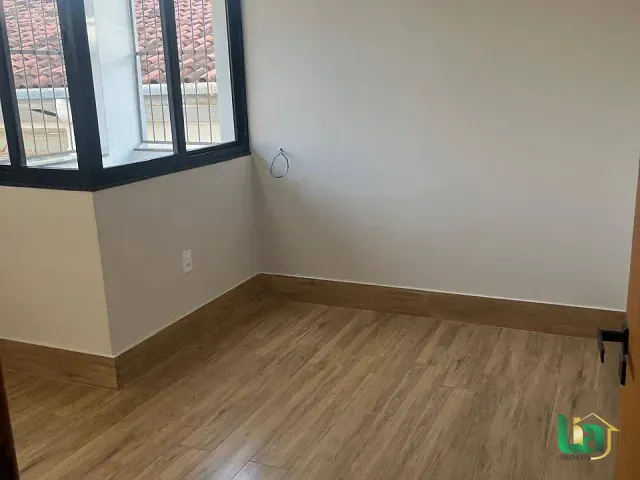 Apartamento 1 quarto e 1 banheiro, para alugar, no bairro Barra em Muriaé